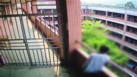 广东惠东警方通报：一高三学生在学校坠亡，排除他杀_凤凰网视频_凤凰网
