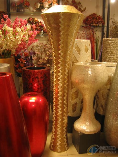 各种各样的花瓶-玻璃制品-承德华富玻璃技术工程有限公司