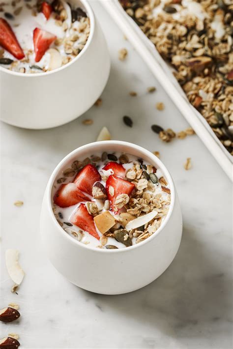 SUGAR FREE GRANOLA RECIPE I MODERN FOOD STORIES