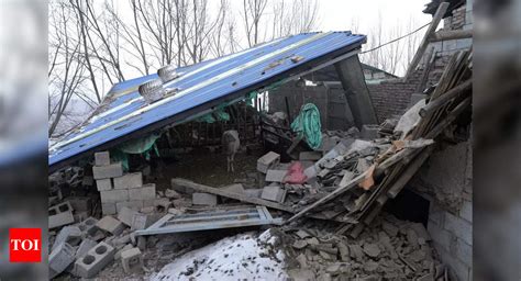 Earthquake: An earthquake in northwestern China kills at least 131 ...