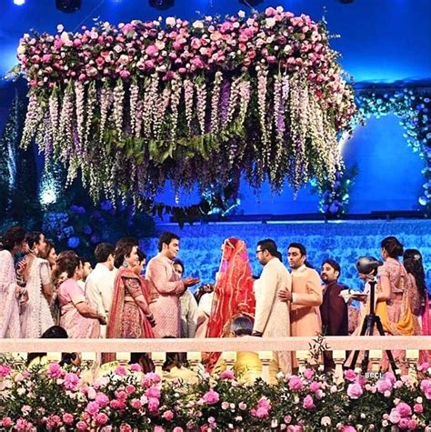 Here are the first photos of Akash Ambani and Shloka Mehta as groom and ...