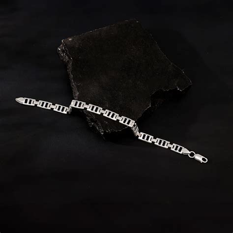 Silver Classic Bold Bracelet For Men – GIVA Jewellery- Mens Bracelet – GIVA