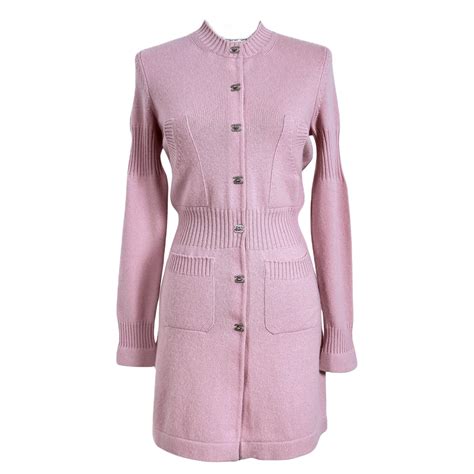 Chanel Iconic CC Turnlocks Pink Cashmere Cardigan For Sale at 1stDibs