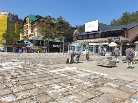 Vesti . Započeta rekonstrukcija Kraljevog trga na Zlatiboru