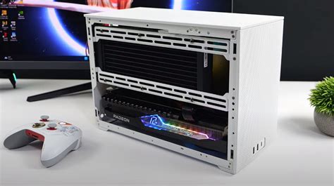Alienware Small Form Factor PC 的图像结果