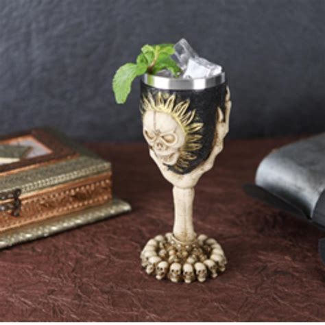 Skull Wine Glass – Bar Box