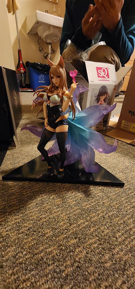 Ahri 1/7 Statue came in!! Lucky Ebay find :D : r/AhriMains