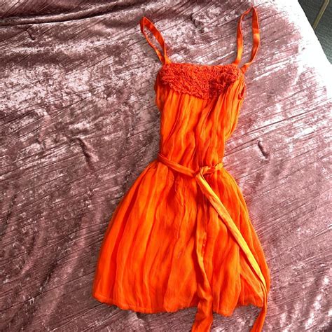 alice + olivia Women's Orange Dress | Depop