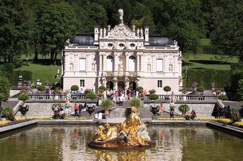 Royal Castles Tour from Frankfurt: Neuschwanstein Castle and Linderhof ...