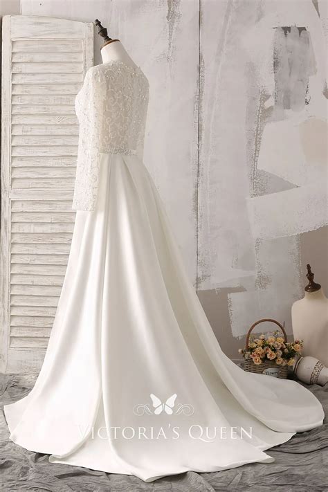 Illusion Long Sleeve Ivory Lace Scalloped Wedding Dress - VQ