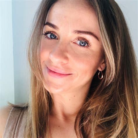 Andreea - Romanian teacher - ₹2381/h