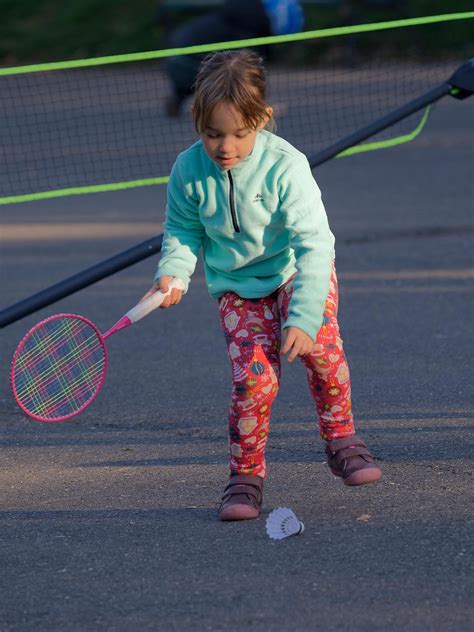 Kids Playing Sports 的图像结果