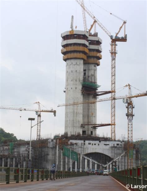 Statue of Unity Construction 的图像结果