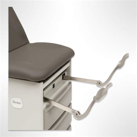 Brewer Access Exam Table - 5000 - VitalMedical - Quality hospital beds ...