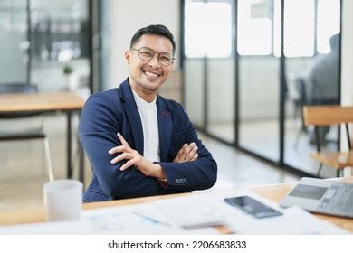 Business Owner Portrait 的图像结果