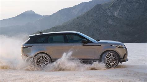 2018 Land Rover Range Rover Velar preview