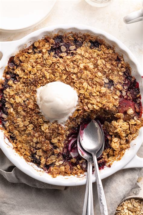 5-Ingredient Triple Berry Crisp with Frozen Berries
