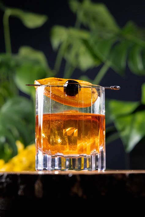 Smoked Old Fashioned - Queen Bee Mixology