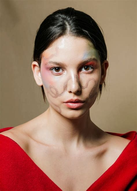 Page 2 | Raw portrait Images - Free Download on Freepik