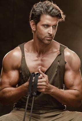 Poster Bollywood Star Hrithik Roshan Wall Poster (300 Gsm Matte Paper ...