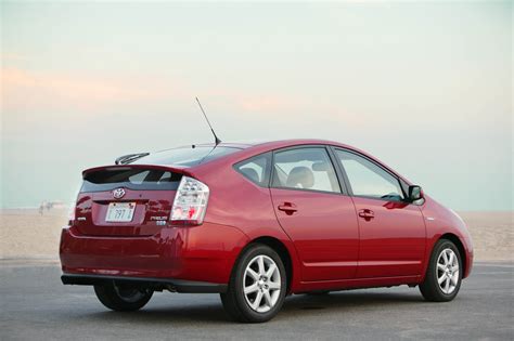 Toyota Announces Repair Bulletin for 2004-2007 Prius, over Cooling