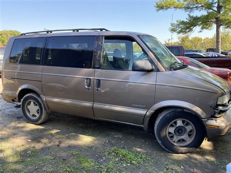2000 Chevy Astro Van for Sale in Houston, TX - OfferUp