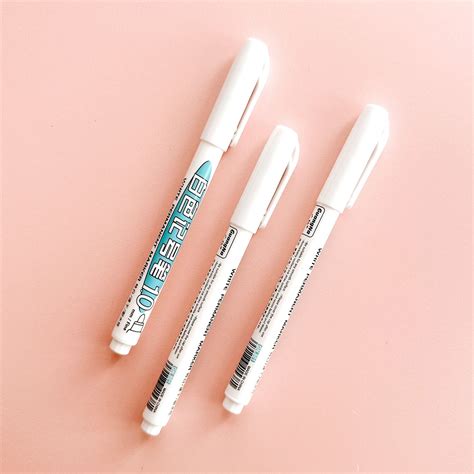 White permanent marker – Bubblegumfringe