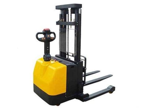 Straddle Stacker Manufacturer, Supplier from Bangalore