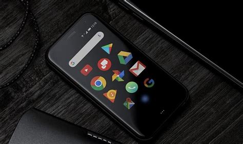 Palm Introduced A New Phone That Only Work... With The Help Of Another ...