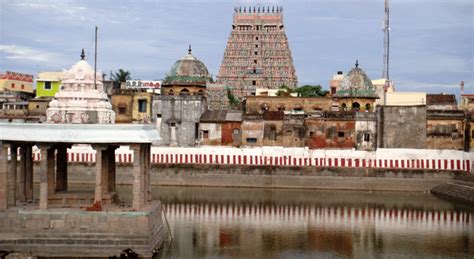 Sri Anajneyar Temple, North bank, Potramarai Tank, Kumbakonam, T Nadu