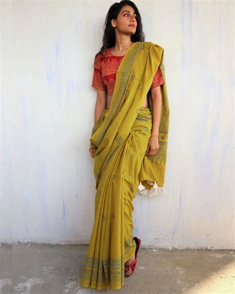 Buy Yellow Block Printed Cotton Mul Mul Saree | Chidiyaa