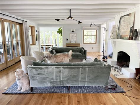 Farmhouse living on sale room accent chairs