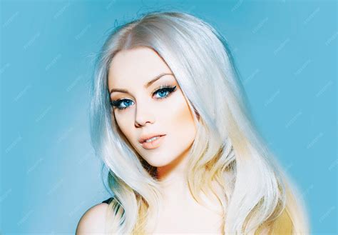 Beautiful Model Face 的图像结果