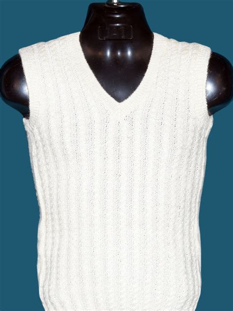 Graminarts Handmade Woollen White Color half Sleeves Online Sweater For Men