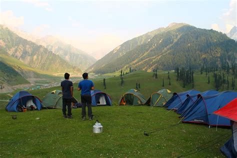Trekking in Kashmir