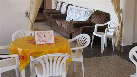 Fairly clean and tidy hotel - Reviews, Photos - White House - Tripadvisor