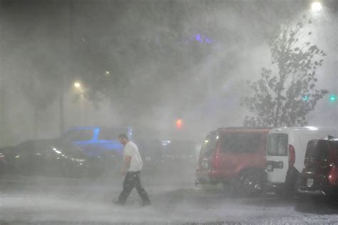 Fuertes vientos y tormentas en Texas dejan una persona muerta - Primera ...