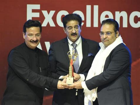 Gaurav Anand, Manager (PR), PFC bestowed with National Rising Star ...