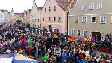 Dietfurter Kaiserpaar zieht heute durch die Straßen | charivari