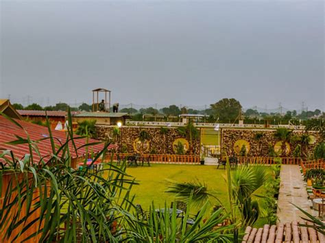 The Club House - Tangent Destinations