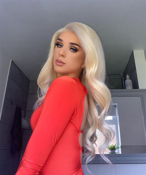 🖤-𝓢𝓽𝓮𝓵𝓵𝓪 𝓕𝓻𝓪𝓷𝓬𝓲𝓼 𝓭𝓲𝓸𝓻-🖤 Stunning makeup artist from UK. – @lacyvanilla on Tumblr