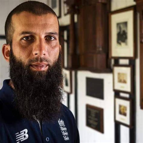 Mo' power to Aaron: Moeen Ali is bowled by a full and fast inswinging delivery at Old Trafford, 2014