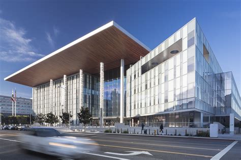 On Site: Governor George Deukmejian Courthouse