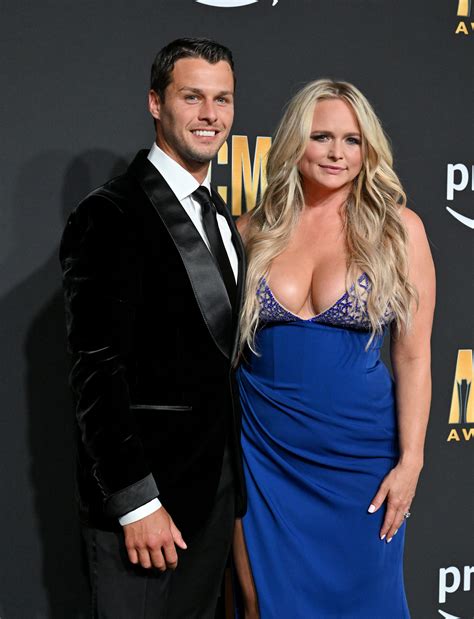 Miranda Lambert Blasted for Drinking on Stage as She Looks 'Pregnant'