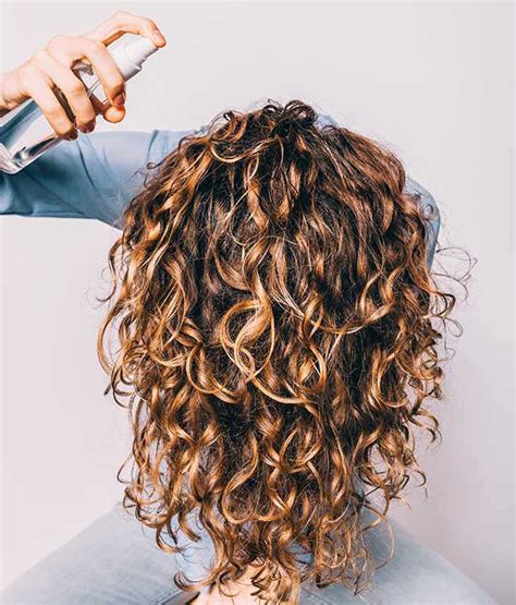 Curly Hair Tips For Nothing But Stunning Locks Everyday | Femina.in