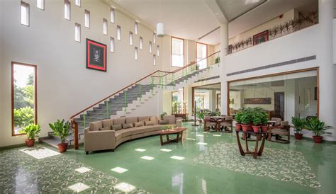 Naad-Wellness-lobby-1 – eShe