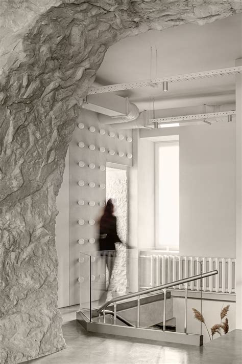 Ukraine: This salon propagates non-perfect beauty through its design ...