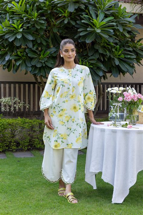 Noor Era Kurta Pant Set Floral Yellow Ivory Zig Zag Half Round Leaf ...