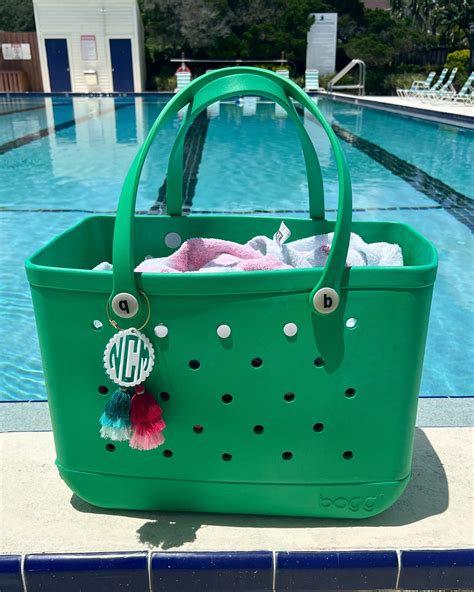 The Best Beach Bags and Pool Totes: Comparing Bogg Bags and Simple ...