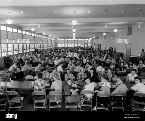 1950s CROWDED HIGH SCHOOL CAFETERIA Stock Photo - Alamy